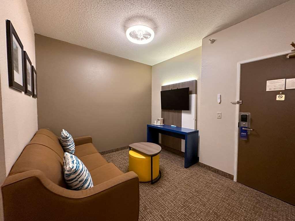 Comfort Inn & Suites Geneva- West Chicago Oda fotoğraf