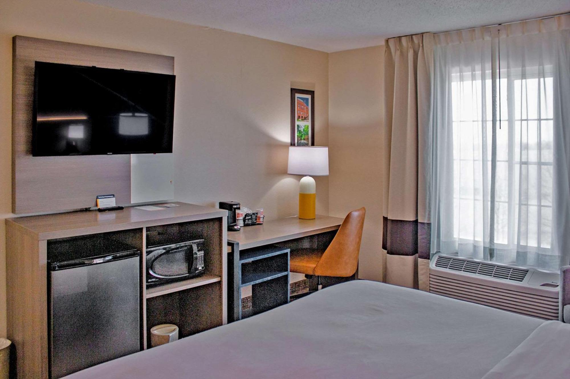 Comfort Inn & Suites Geneva- West Chicago Dış mekan fotoğraf